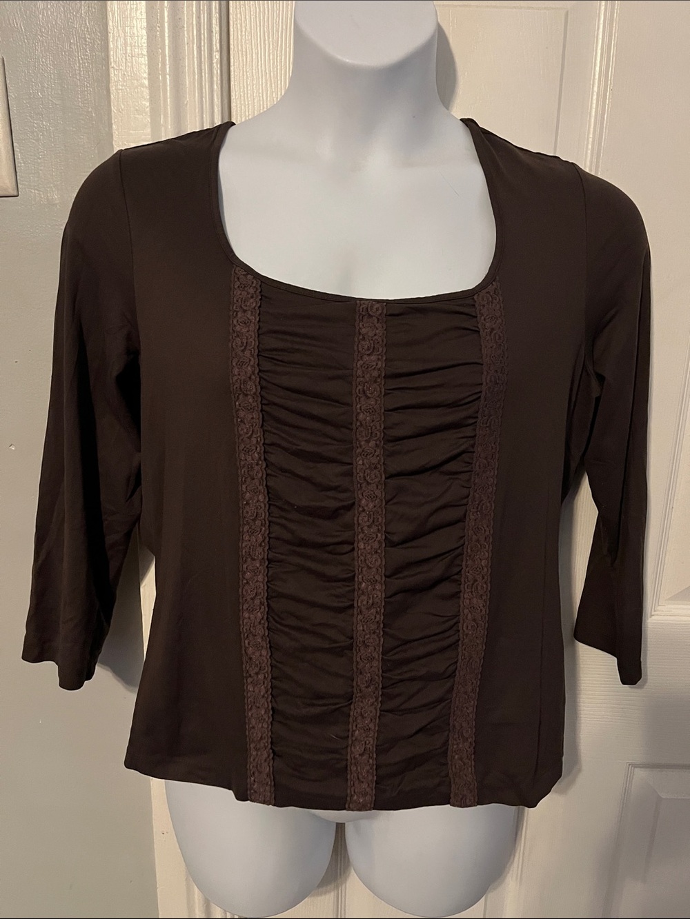 Vintage Apostrophe Scoop Neck Ruched Front Top